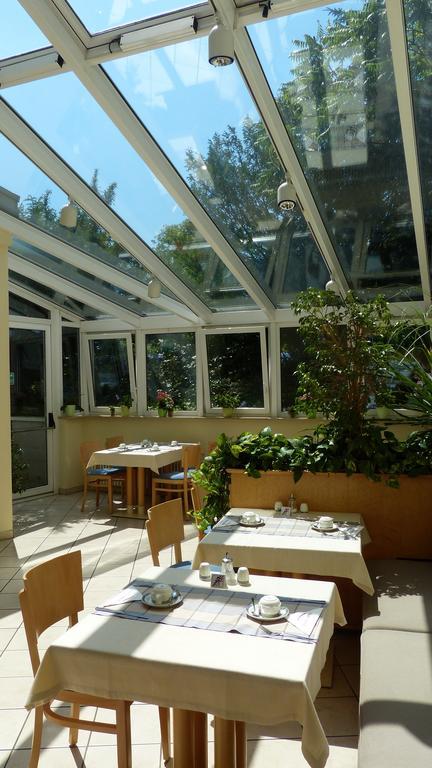 Central Hotel Eschborn Dış mekan fotoğraf