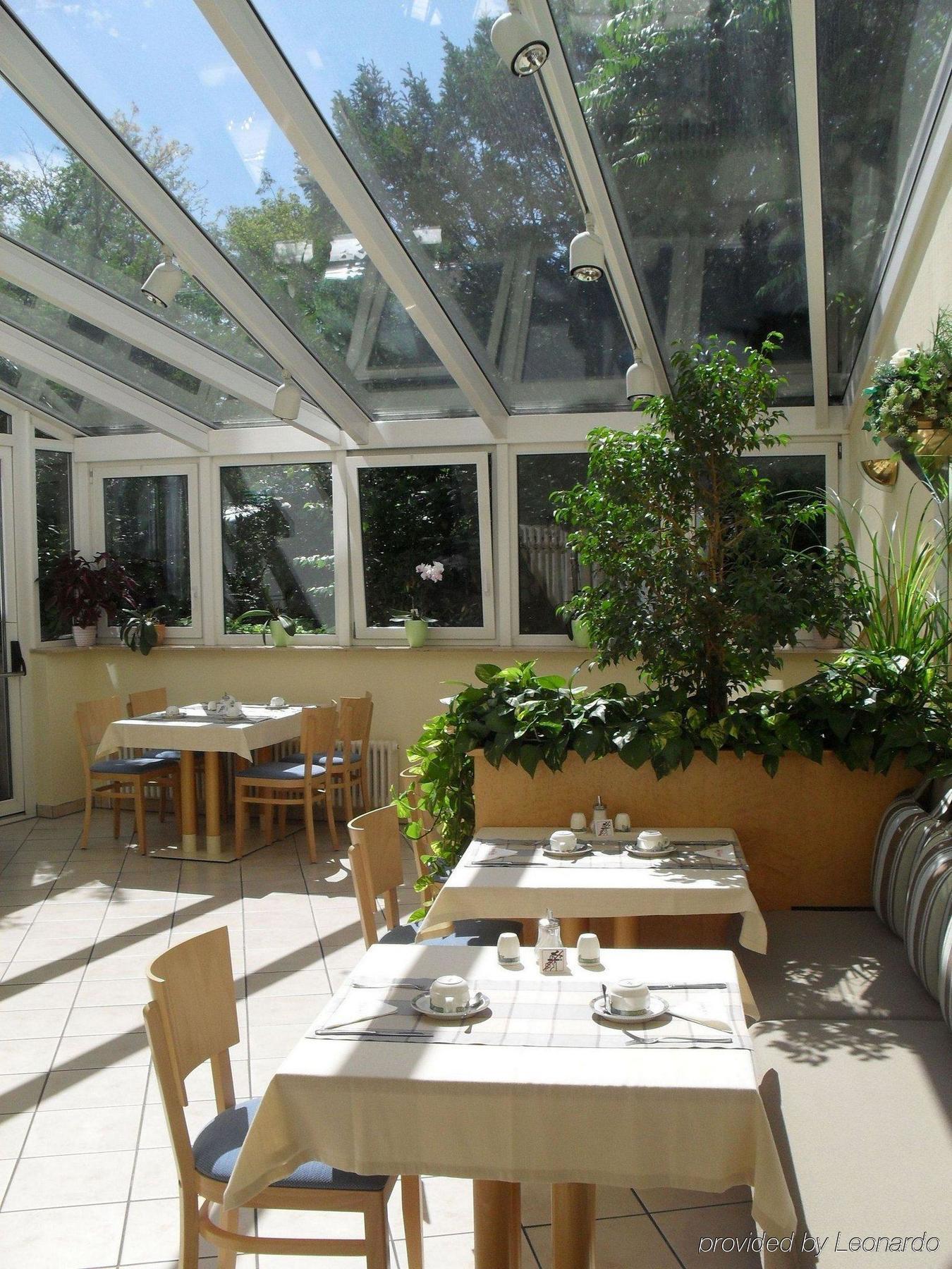 Central Hotel Eschborn Restoran fotoğraf